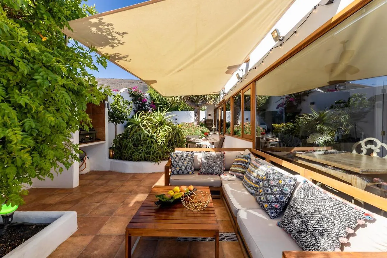 Villa Infinity: Panoramic Sea Views & Private Heated Pool Tias Spain